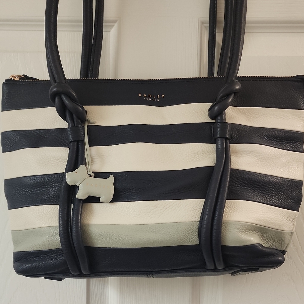 RADLEY LONDON shoulder/tote bag in navy cream and gray